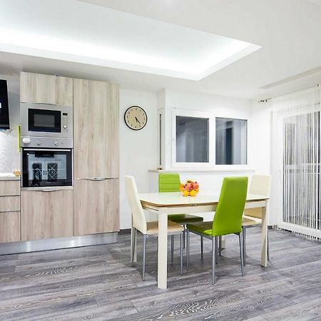 Apartments Villa Sofia Crveni Vrh Eksteriør billede