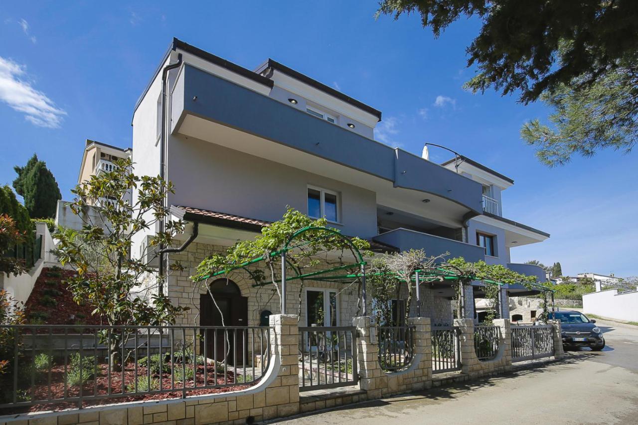 Apartments Villa Sofia Crveni Vrh Eksteriør billede